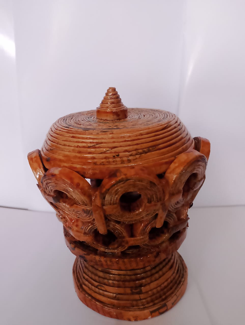 Toples permen kerucut